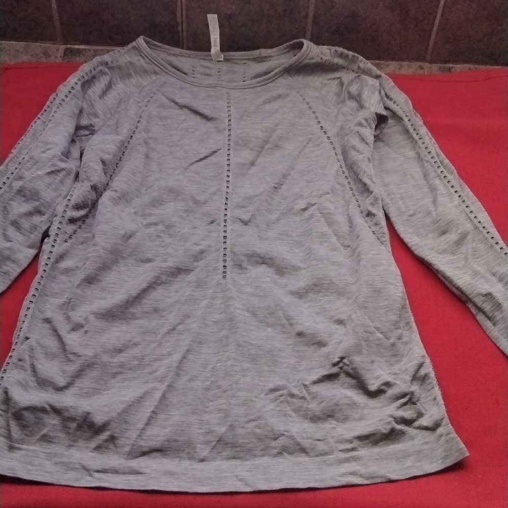 ATHLETA SHIRT